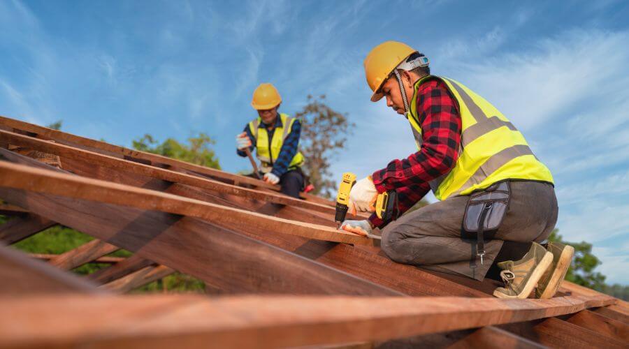 Professional residential roofers in Iberia, MO